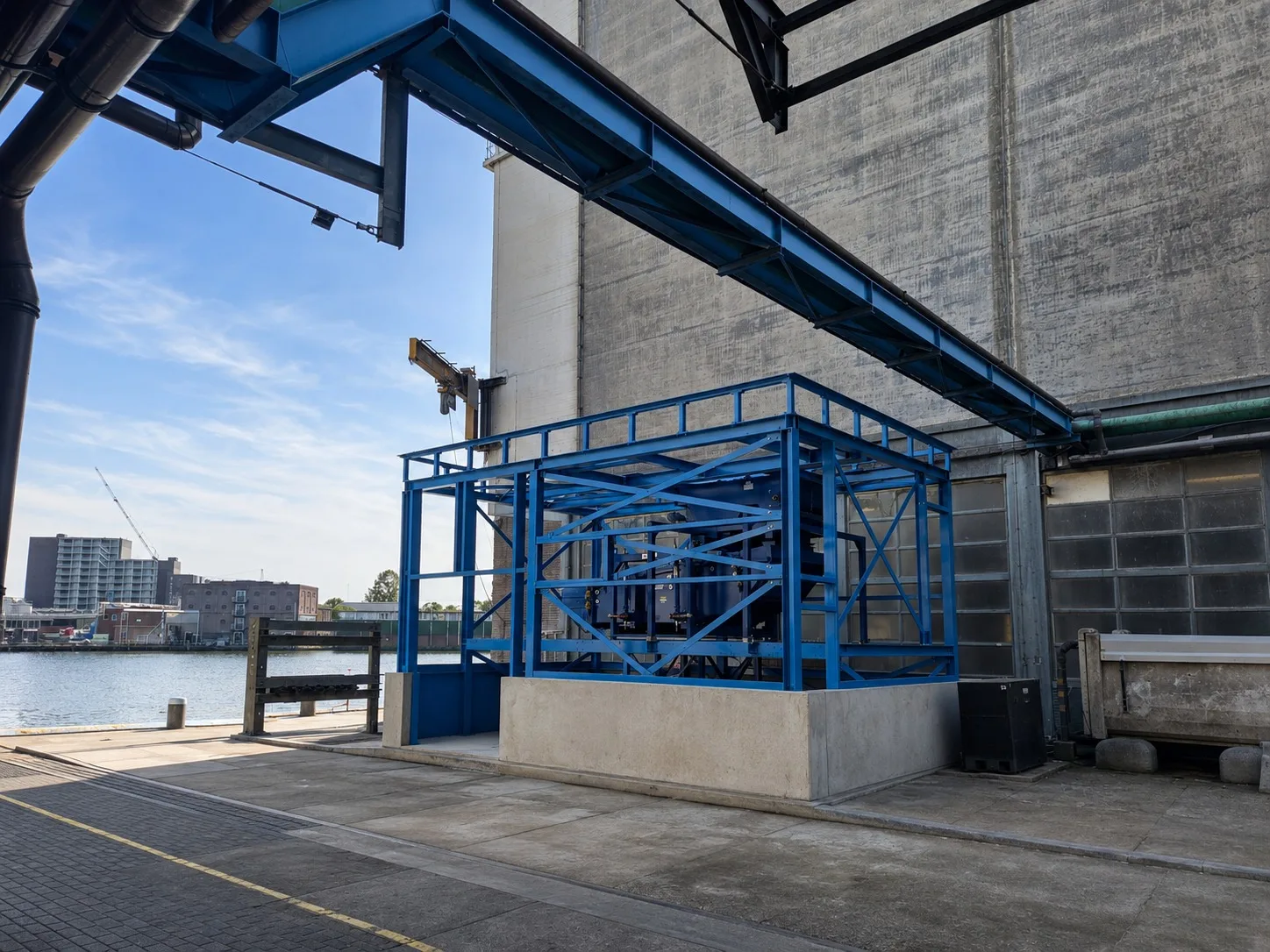Foto 4: nieuw gebouw voor de maisreiniger op het terrein van Tate & Lyle